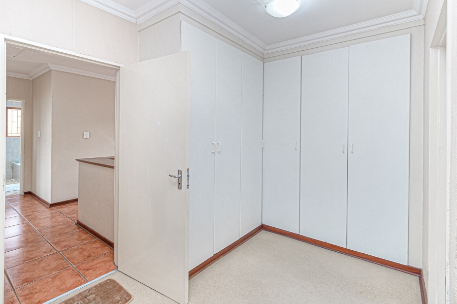 4 Bedroom Property for Sale in Pinehaven Gauteng