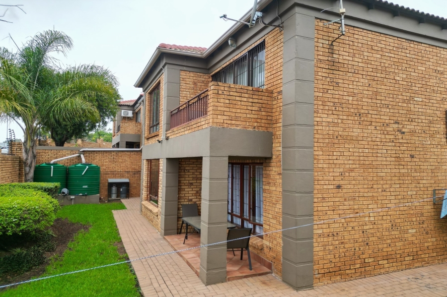 4 Bedroom Property for Sale in Pinehaven Gauteng