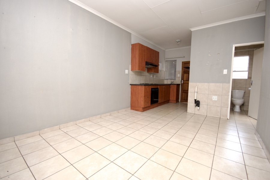 2 Bedroom Property for Sale in Greenhills Gauteng