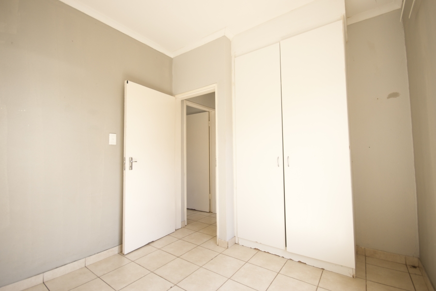 2 Bedroom Property for Sale in Greenhills Gauteng