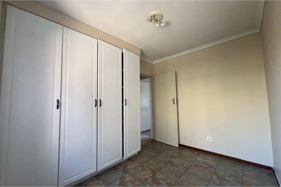 To Let 2 Bedroom Property for Rent in Noordwyk Gauteng