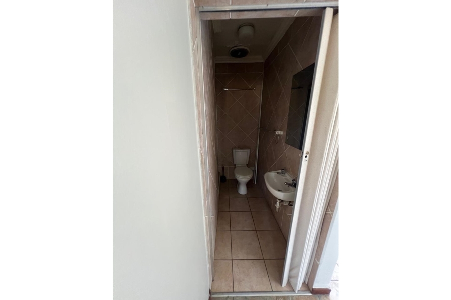 To Let 2 Bedroom Property for Rent in Noordwyk Gauteng