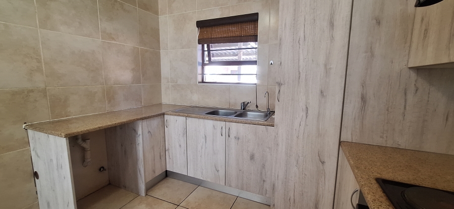 3 Bedroom Property for Sale in Noordheuwel Gauteng
