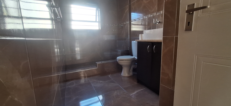 3 Bedroom Property for Sale in Noordheuwel Gauteng