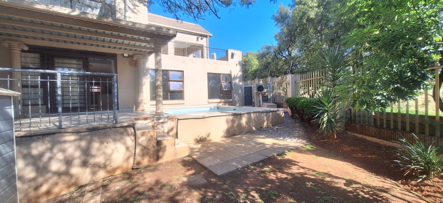 3 Bedroom Property for Sale in Noordheuwel Gauteng