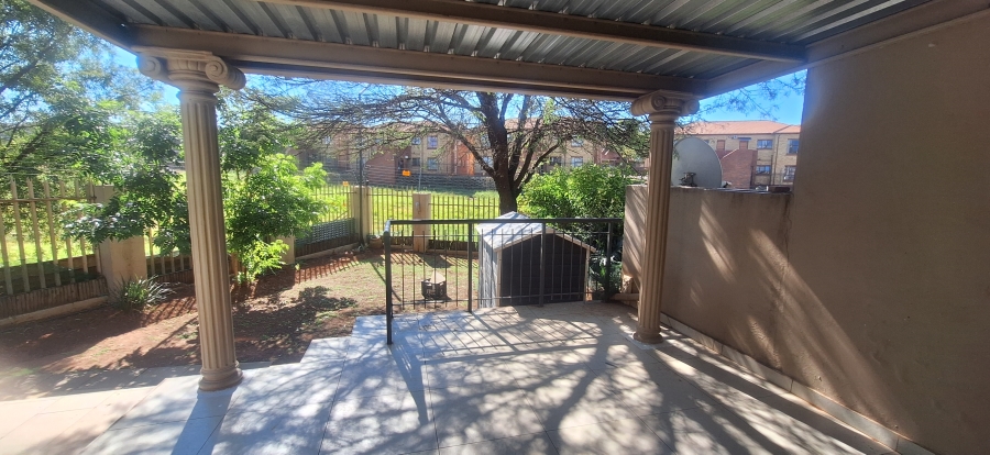 3 Bedroom Property for Sale in Noordheuwel Gauteng