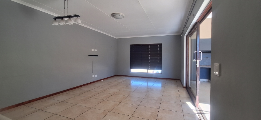 3 Bedroom Property for Sale in Noordheuwel Gauteng