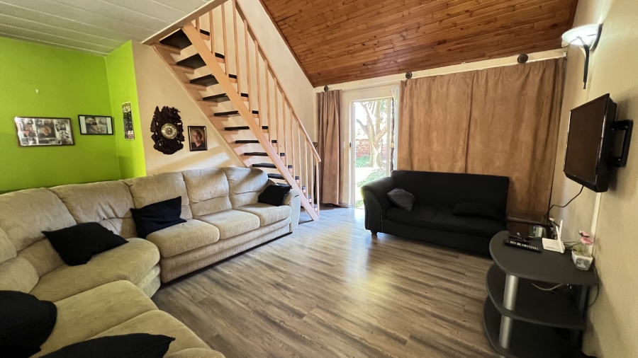 3 Bedroom Property for Sale in Helikonpark Gauteng