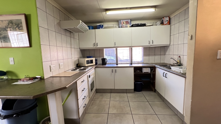 3 Bedroom Property for Sale in Helikonpark Gauteng