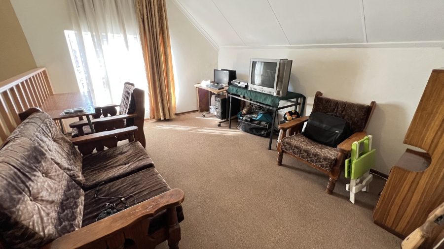 3 Bedroom Property for Sale in Helikonpark Gauteng