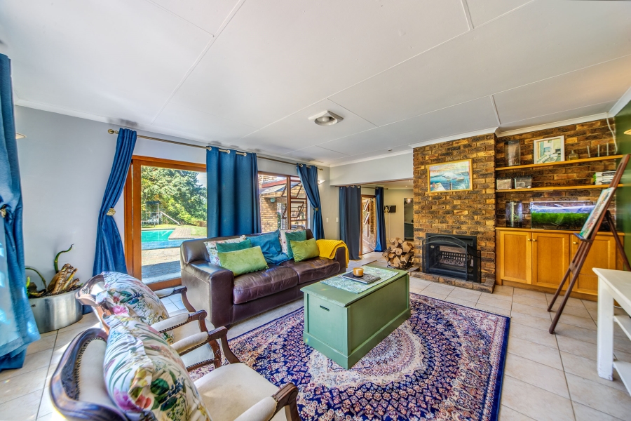 7 Bedroom Property for Sale in Petervale Gauteng
