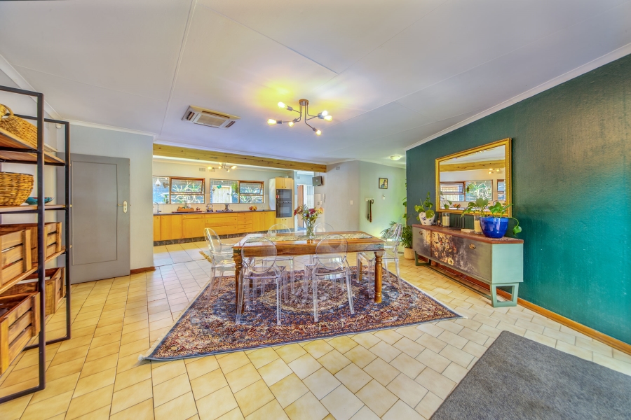 7 Bedroom Property for Sale in Petervale Gauteng