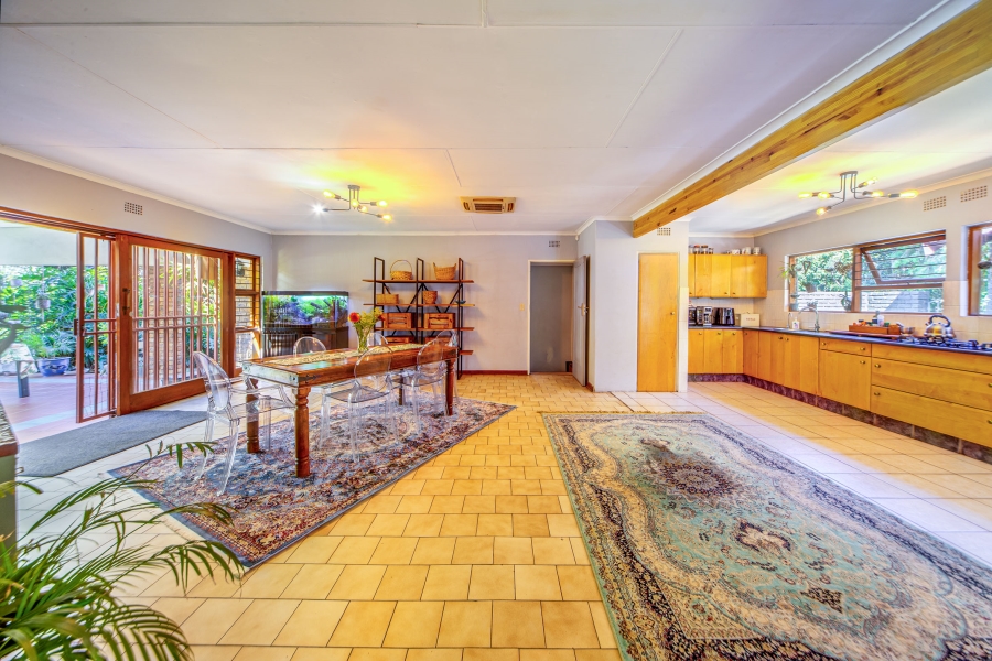 7 Bedroom Property for Sale in Petervale Gauteng