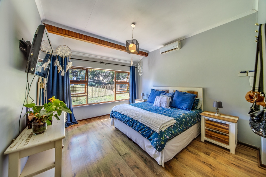 7 Bedroom Property for Sale in Petervale Gauteng