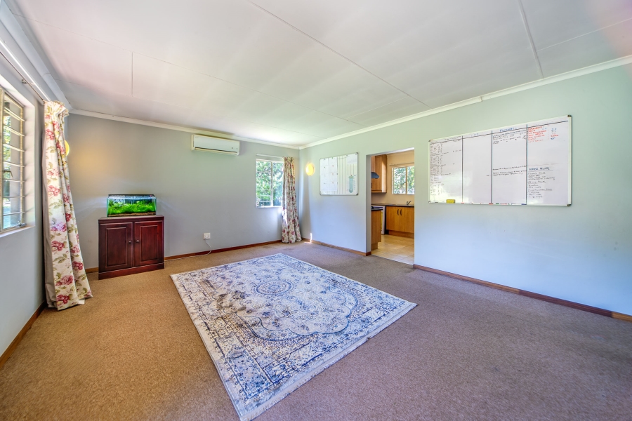 7 Bedroom Property for Sale in Petervale Gauteng