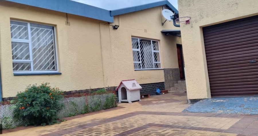 4 Bedroom Property for Sale in Ridgeway Gauteng