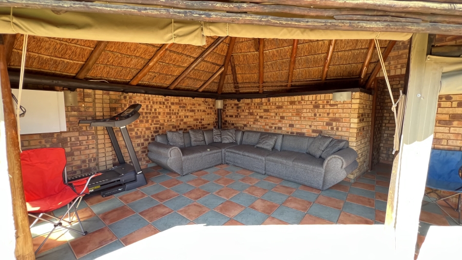 2 Bedroom Property for Sale in Greenhills Gauteng