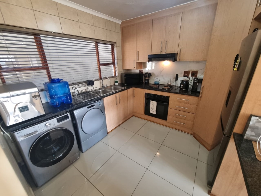 To Let 2 Bedroom Property for Rent in Meyersdal Gauteng