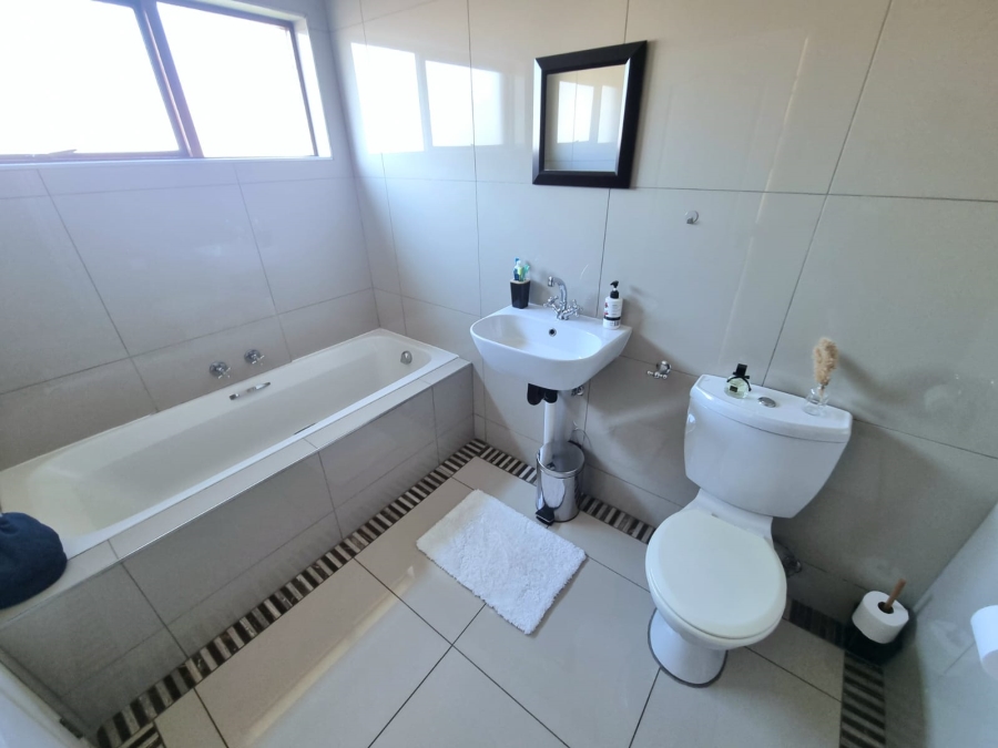 To Let 2 Bedroom Property for Rent in Meyersdal Gauteng