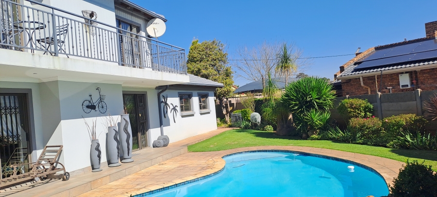 4 Bedroom Property for Sale in New State Areas Gauteng