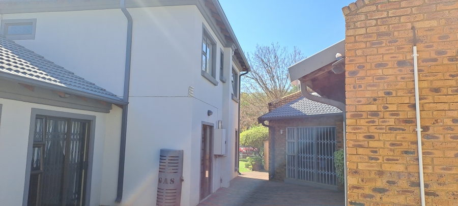 4 Bedroom Property for Sale in New State Areas Gauteng