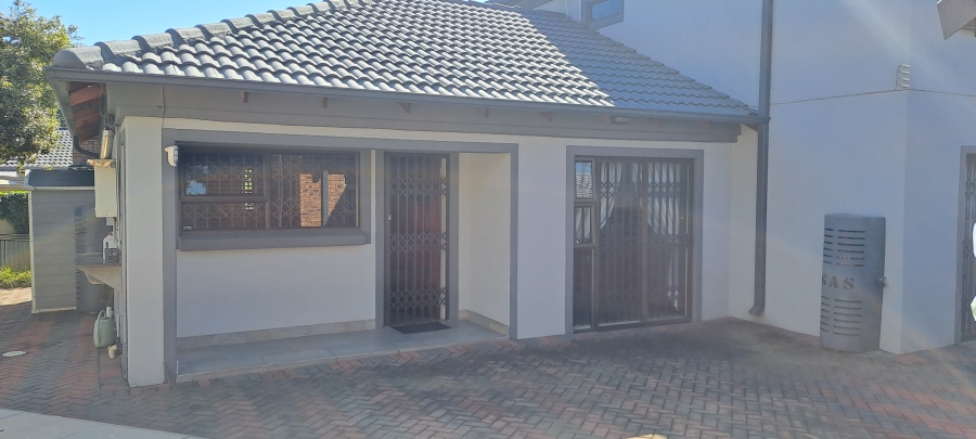 4 Bedroom Property for Sale in New State Areas Gauteng