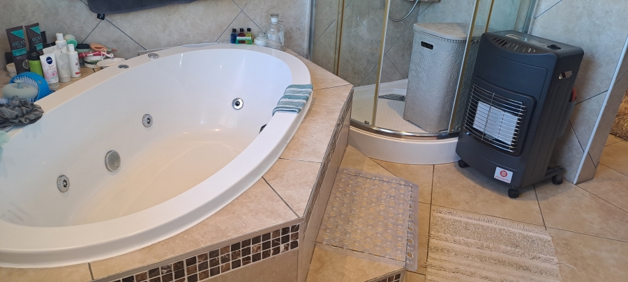 4 Bedroom Property for Sale in New State Areas Gauteng