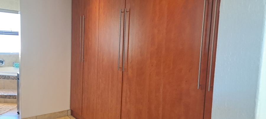 4 Bedroom Property for Sale in New State Areas Gauteng