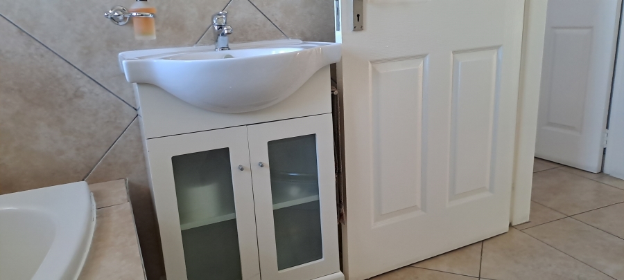 4 Bedroom Property for Sale in New State Areas Gauteng