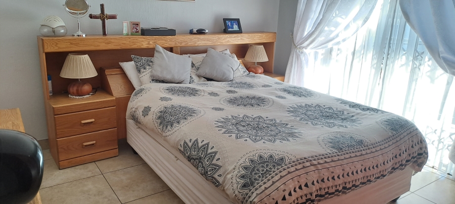 4 Bedroom Property for Sale in New State Areas Gauteng
