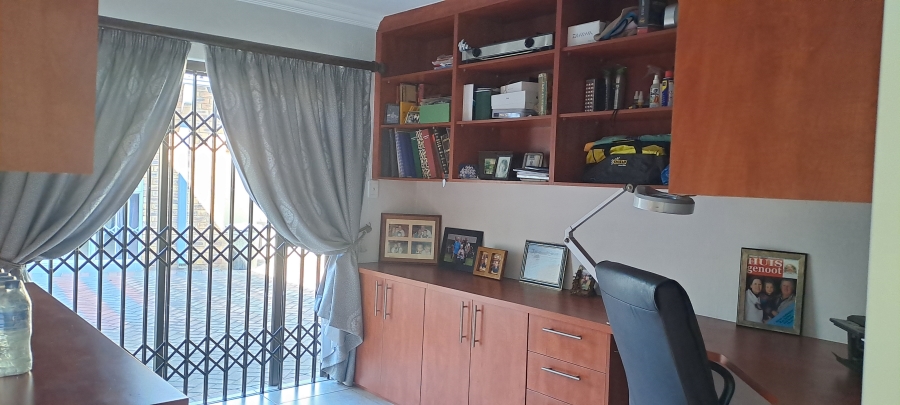 4 Bedroom Property for Sale in New State Areas Gauteng