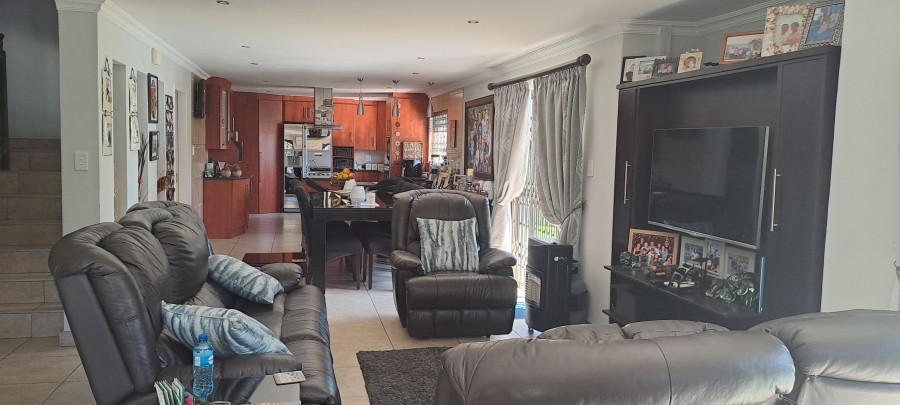 4 Bedroom Property for Sale in New State Areas Gauteng