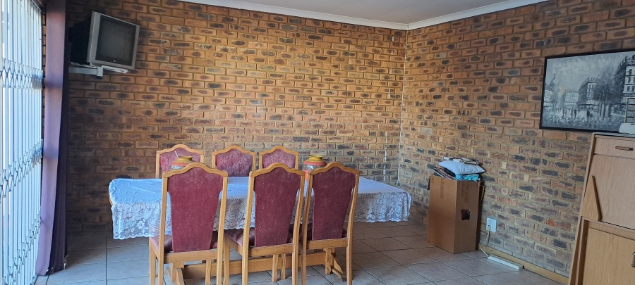4 Bedroom Property for Sale in New State Areas Gauteng