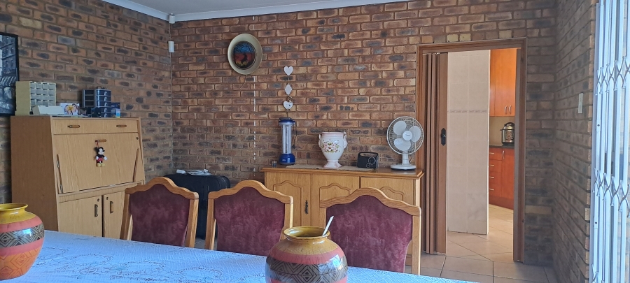 4 Bedroom Property for Sale in New State Areas Gauteng