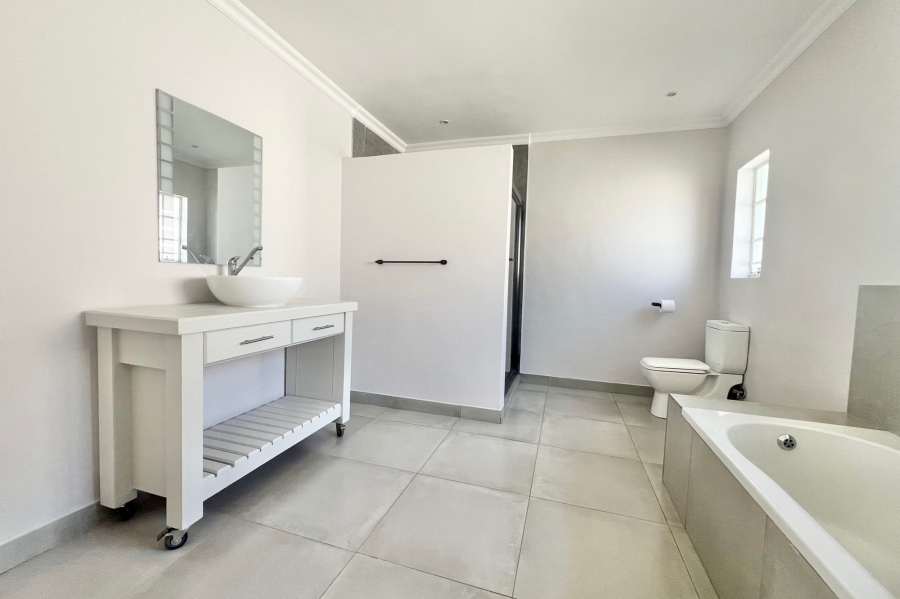 To Let 2 Bedroom Property for Rent in Magaliessig Gauteng