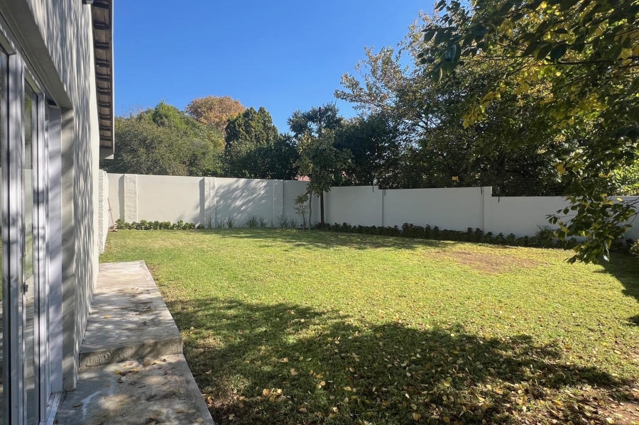 To Let 2 Bedroom Property for Rent in Magaliessig Gauteng