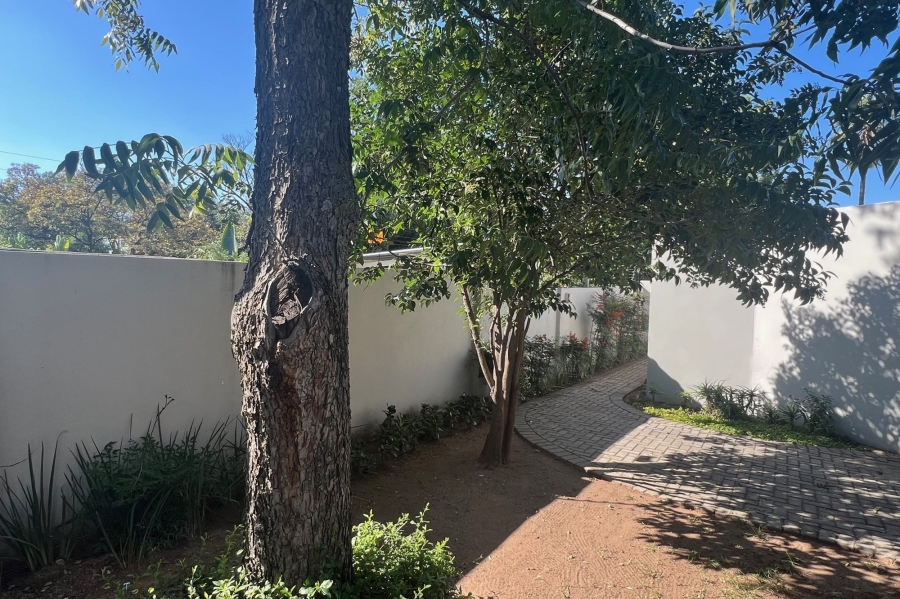 To Let 2 Bedroom Property for Rent in Magaliessig Gauteng