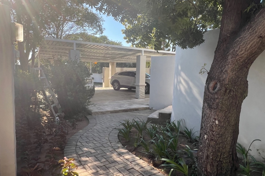 To Let 2 Bedroom Property for Rent in Magaliessig Gauteng