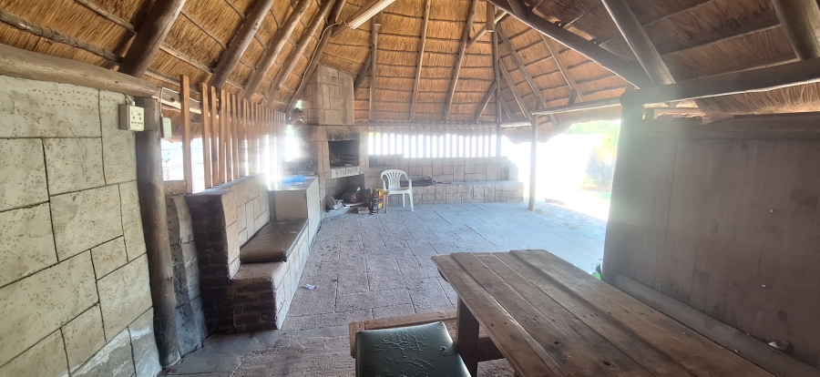 4 Bedroom Property for Sale in Witpoortjie Gauteng