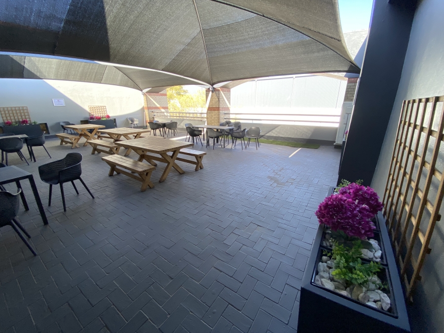 To Let commercial Property for Rent in Halfway House Gauteng