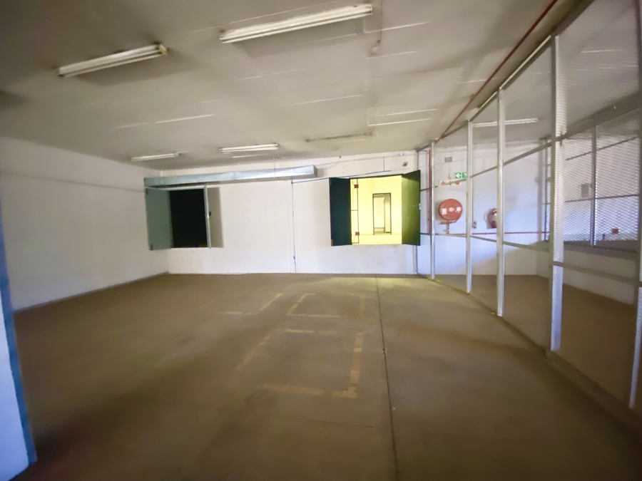 To Let commercial Property for Rent in Randjespark Gauteng