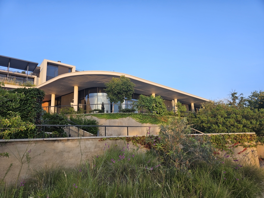 To Let commercial Property for Rent in Bryanston Gauteng