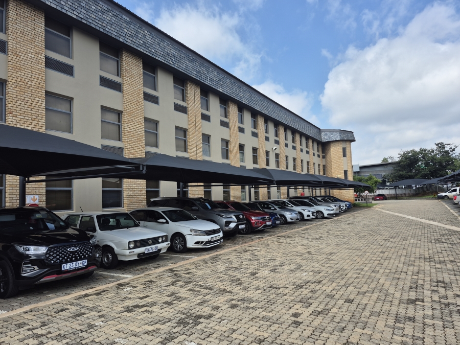 To Let commercial Property for Rent in Meadowdale Gauteng