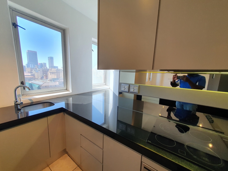 To Let 1 Bedroom Property for Rent in Johannesburg Central Gauteng