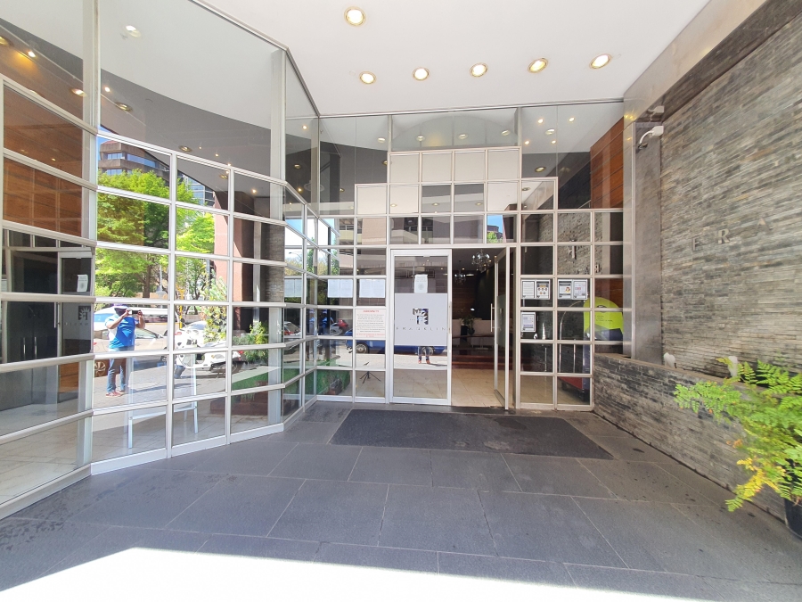 To Let 1 Bedroom Property for Rent in Johannesburg Central Gauteng