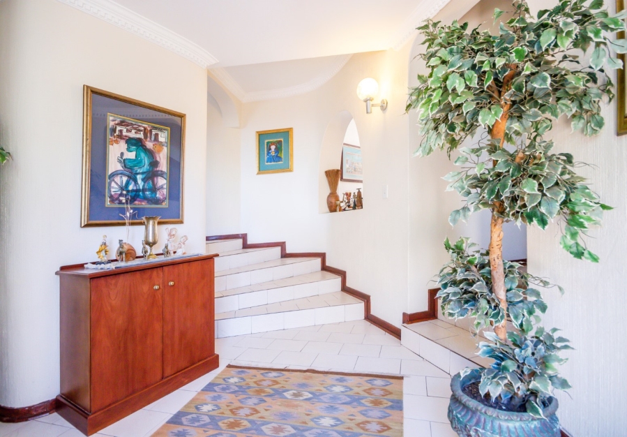 4 Bedroom Property for Sale in Northcliff Gauteng