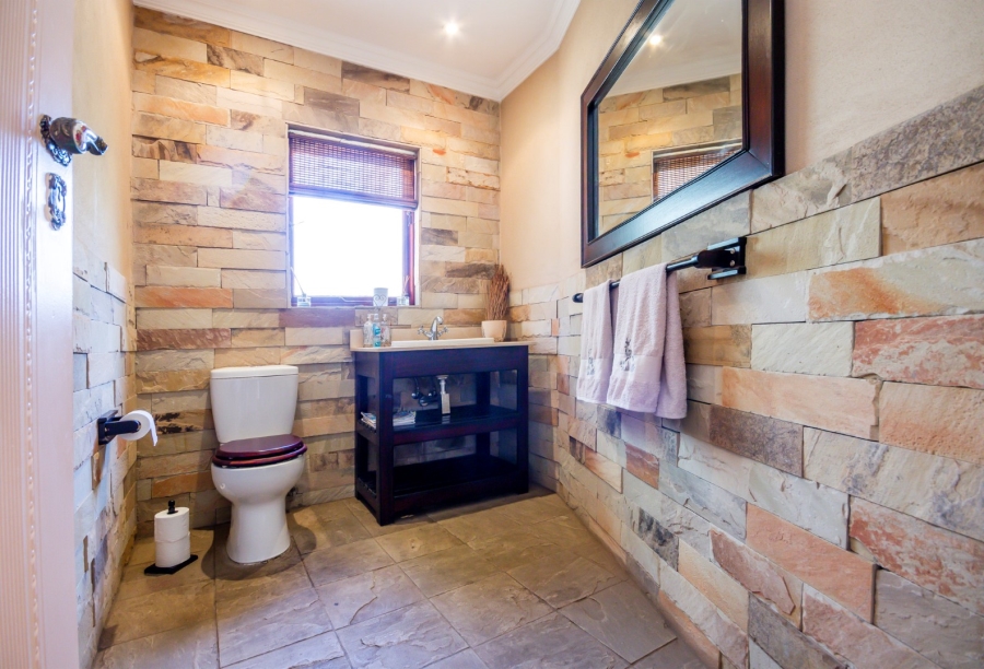 4 Bedroom Property for Sale in Northcliff Gauteng