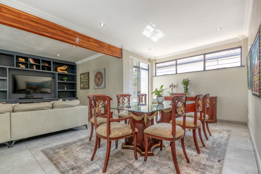 To Let 4 Bedroom Property for Rent in Bryanston Gauteng