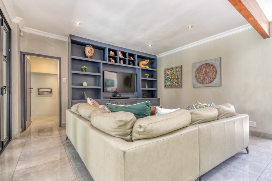 To Let 4 Bedroom Property for Rent in Bryanston Gauteng