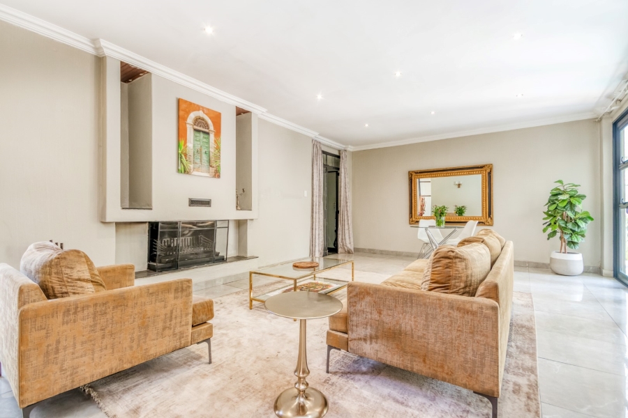 To Let 4 Bedroom Property for Rent in Bryanston Gauteng